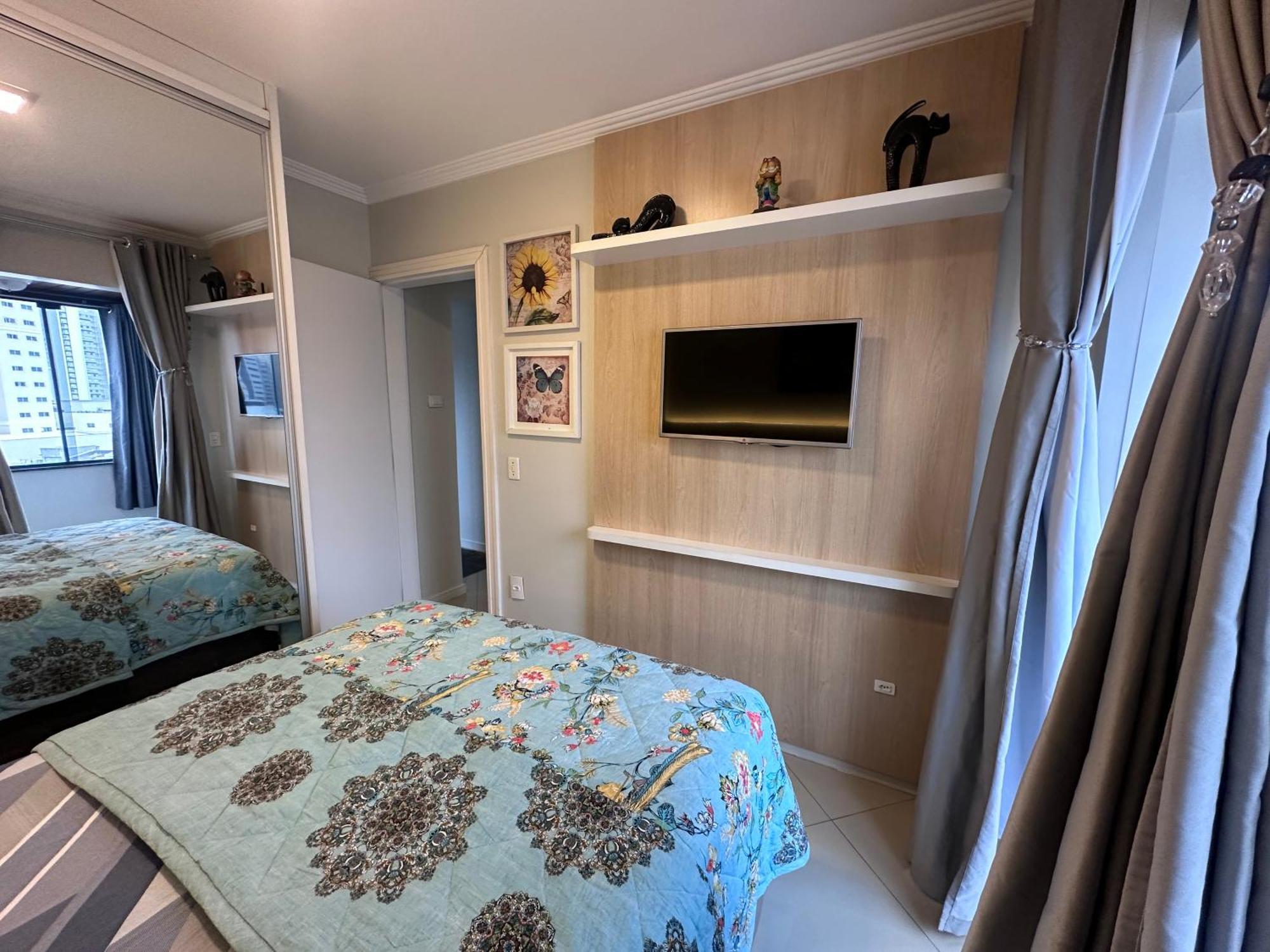 Apartamento Arthi - Lindo Apto Com Garagem Balneário Camboriú