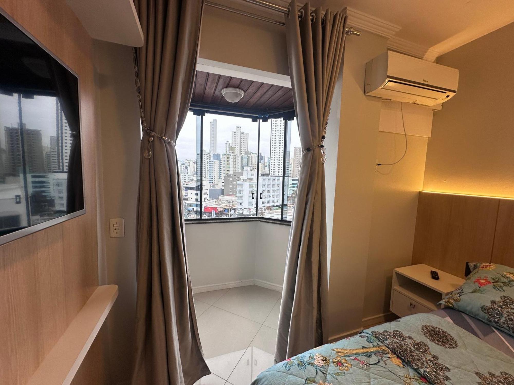 Arthi - Lindo Apto Com Garagem Apartamento